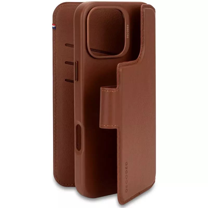Wallet Case Decoded iPhone 16 Pro Max Braun 3 Kartenfächer