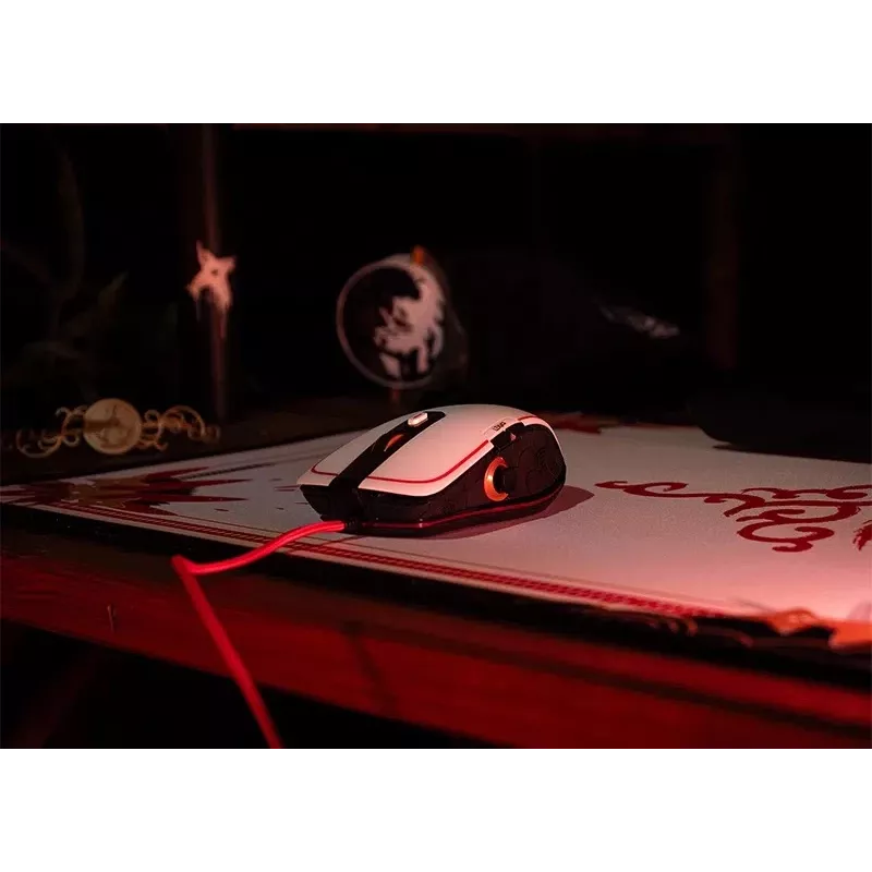 Lexip X Ubisoft - Assassin's Creed - Shadows Maus, Rechtshänder, Optisch, USB Typ-A, 12000 DPI, Schwarz, Gold, Rot, Weiß