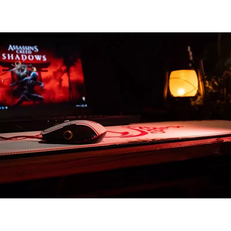 Lexip X Ubisoft - Assassin's Creed - Shadows Maus, Rechtshänder, Optisch, USB Typ-A, 12000 DPI, Schwarz, Gold, Rot, Weiß