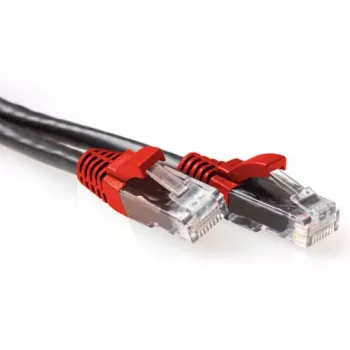 ACT Schwarz 1,5 Meter U/UTP CAT6A Patchkabel gekreuzt mit RJ45-Steckern