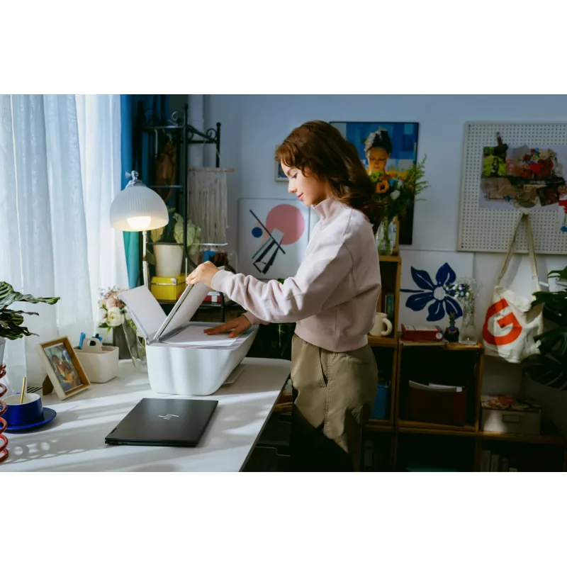 HP DeskJet 2922 Wireless All-in-One-Farbdrucker, Thermo-Tintenstrahl, Farbdruck, 4800 x 1200 DPI, Farbkopieren, A4, Weiß