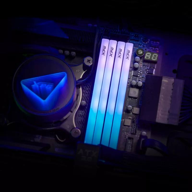 ADATA XPG Lancer Blade RGB AX5U6000C3032G-SLABRWH 32GB DDR5-6000 DIMM, weiß