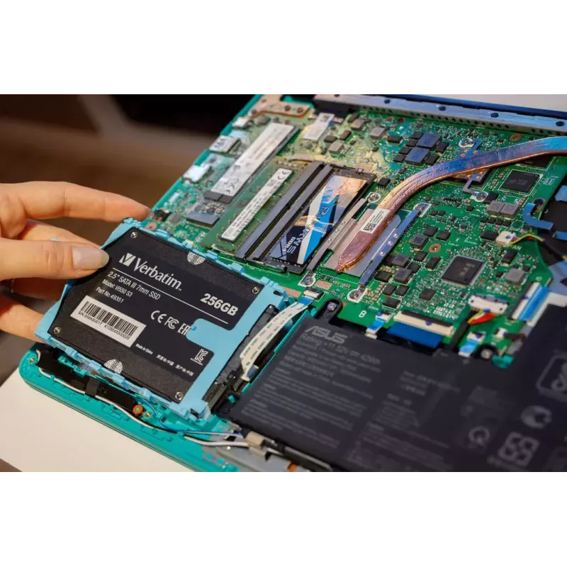 SSD-Festplatte Verbatim 256GB 2,5 Zoll SATA Vi550 S3