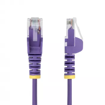 StarTech.com 2,5 m Lila schlank CAT6 Ethernet-Kabel, Hakenlos, 100 W PoE, UTP, LSZH, 28AWG reiner blanker Kupferdraht, schlank RJ45 Netzwerk-Patchkabel mit Zugentlastung, einzeln getestet