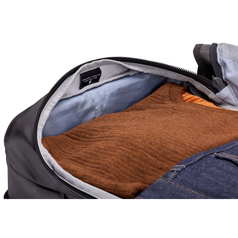 Thule Chasm Carry-on Rolltasche mit Rädern 55 cm, 40 L, Black, TCCO222