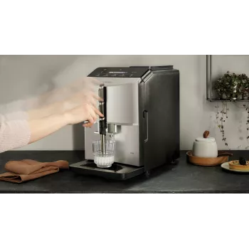 Siemens EQ.300 TF303E07 Kaffeevollautomat Espressomaschine 1,4 L