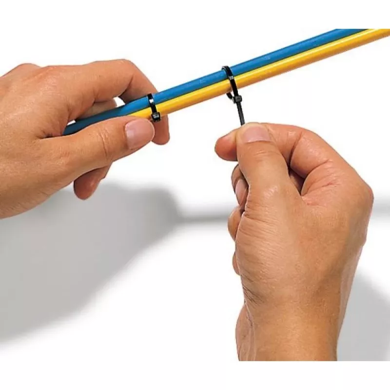 Techly ISWT-14235-BK Nylon-Kabelbinder, 142 x 3,5 mm, 100 Stück, Schwarz