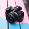 Canon EOS R50 Systemkamera-Kit mit RF-S 18-45mm und RF 75-300mm Objektiven