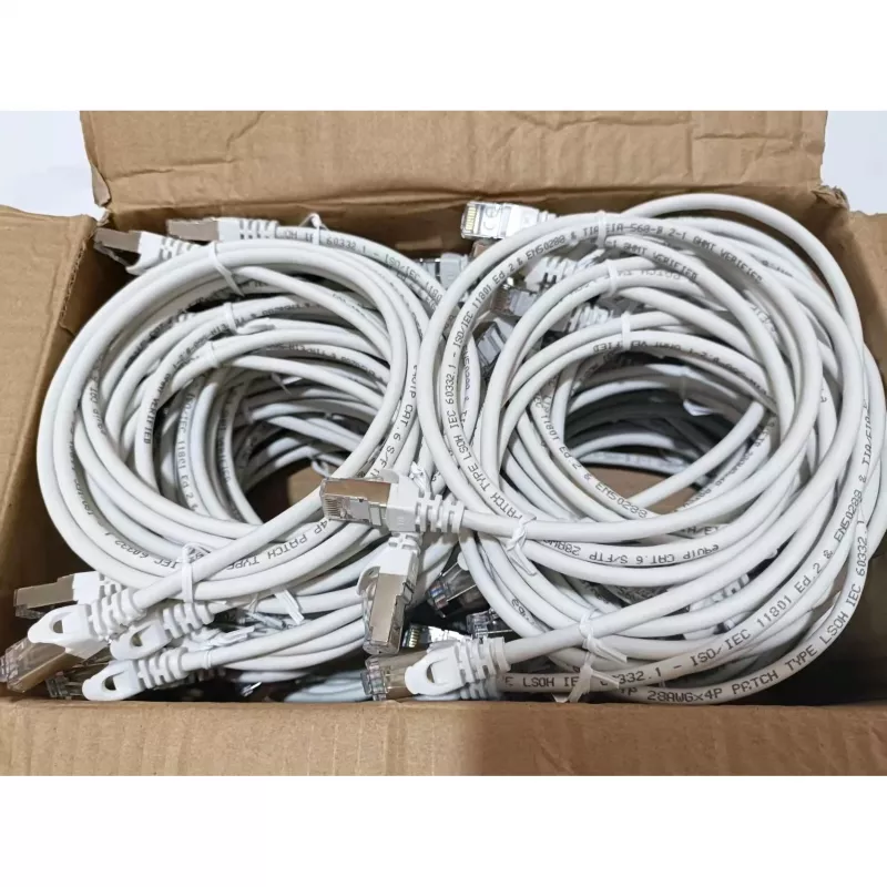 Equip 635510 Cat.6 S/FTP LSZH Patchkabel-Set, RJ-45, 1 m, Weiß, 40 Stück