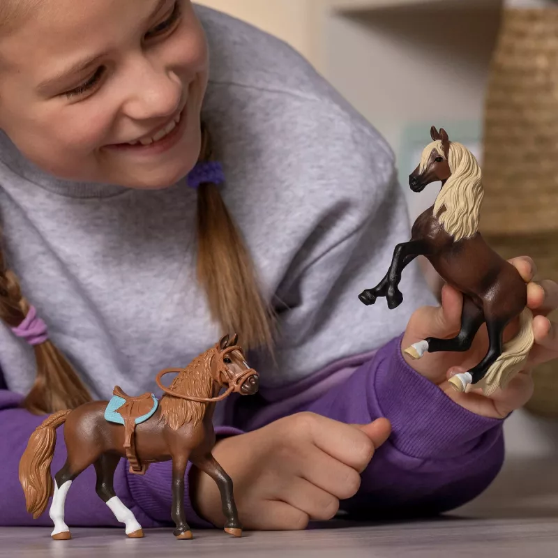 Schleich Horse Club Peruvian Paso Stute Braun Weiß 13953S