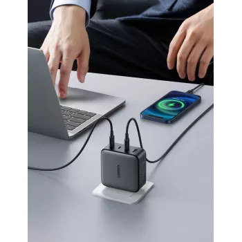 Ladegerät Ugreen Nexode 100W GaN USB-C USB-A Schnellladung 3 Ports