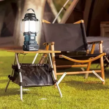 Tragbares Bluetooth-Radio Makita DMR057 mit Lampe und Taschenlampe