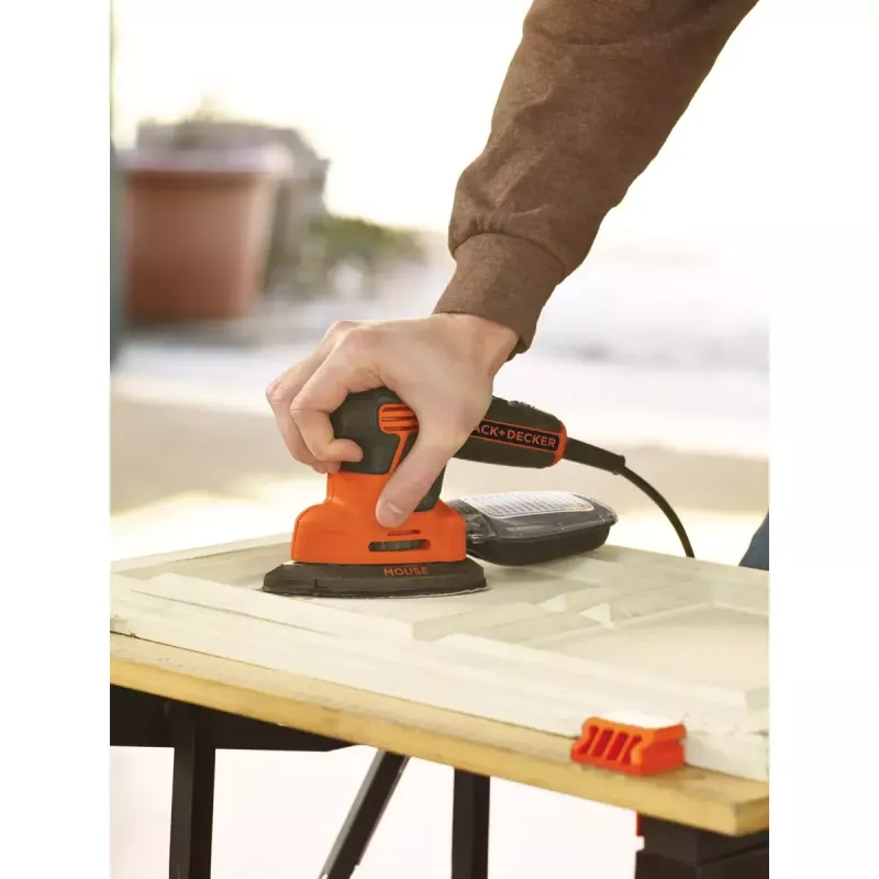 Tragbarer Schwingschleifer Black & Decker KA2000-QS