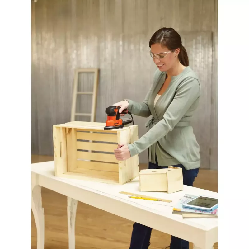Tragbarer Schwingschleifer Black & Decker KA2000-QS