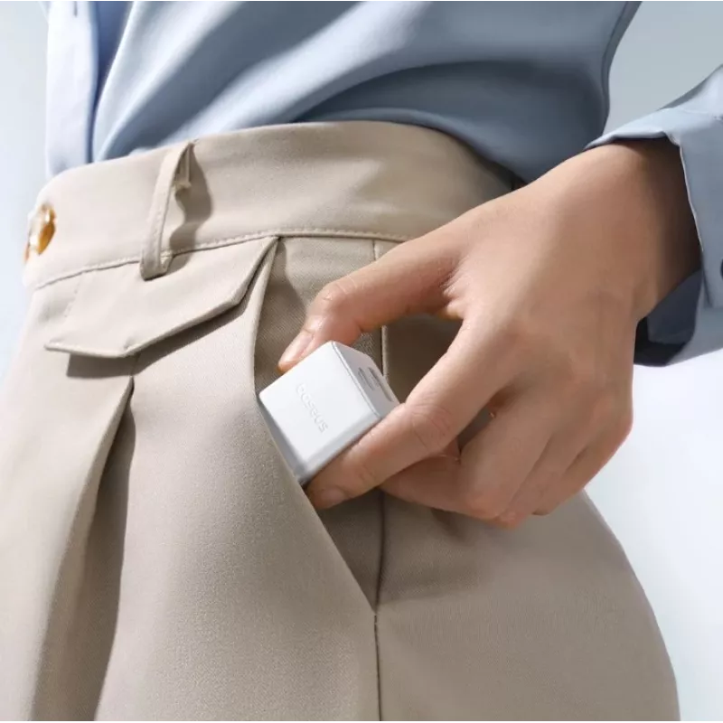 Baseus Palm 20W USB-C + USB-A Wandladegerät, Weiß
