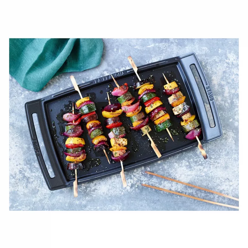 Staub Plancha induktionsfähige Gusseisen-Grillplatte, 38 cm, Schwarz