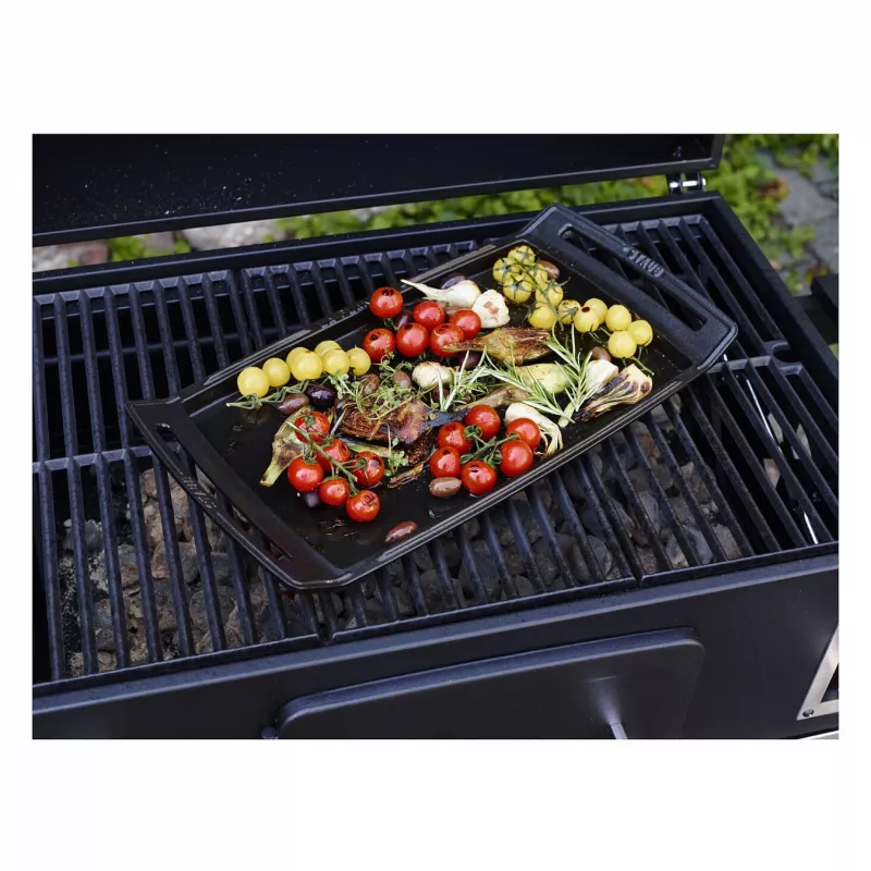 Staub Plancha induktionsfähige Gusseisen-Grillplatte, 38 cm, Schwarz