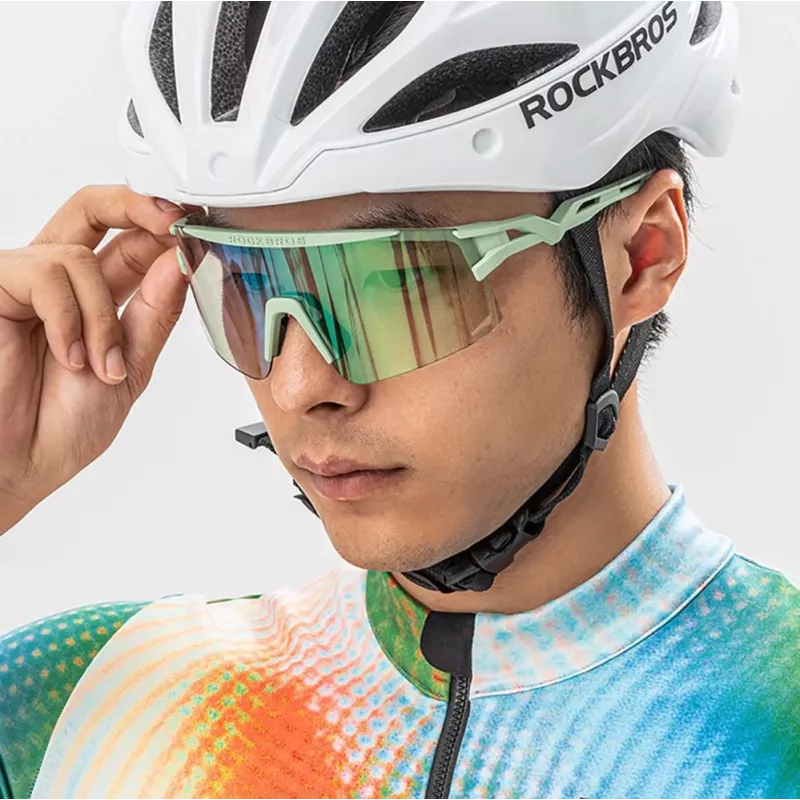 Rockbros Photochrome Fahrradbrille mit UV-Schutz und Korrektureinsatz, Transparent Black