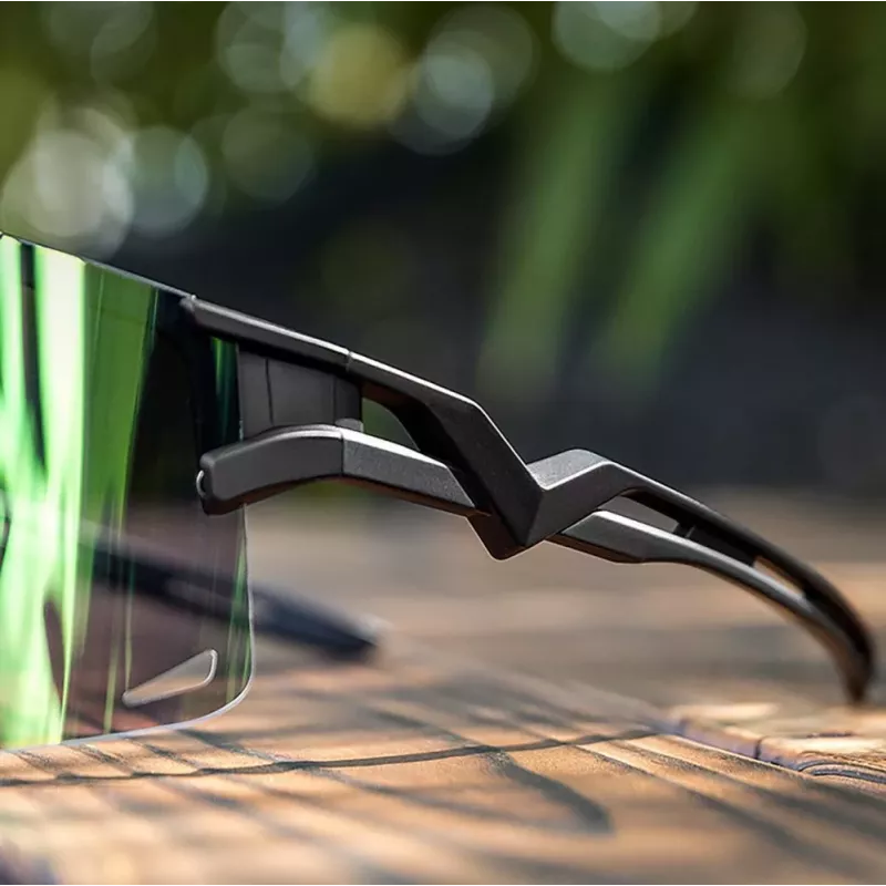 Rockbros Photochrome Fahrradbrille mit UV-Schutz und Korrektureinsatz, Transparent Black