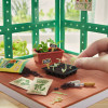 MGA's Miniverse – Spaces Starter-Set Gewächshaus, Miniatur-Bastelset