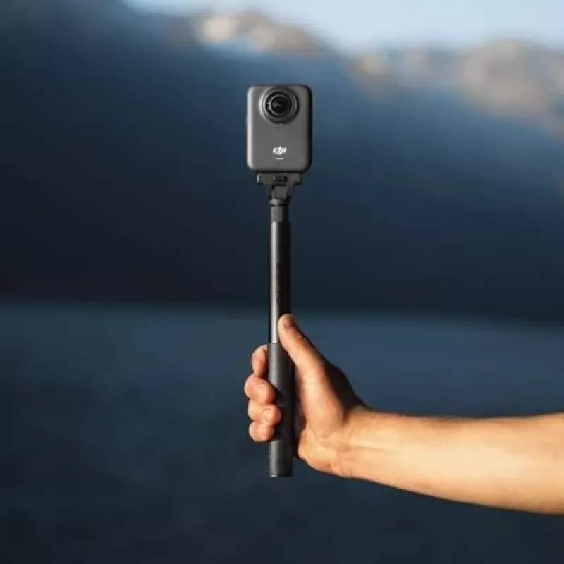 DJI Osmo 360 Adventure Combo CP.OS.00000442 8K 360° Action-Kamera, 120 MP, 1/1,1-Zoll-CMOS, 2-Zoll-Display, 128 GB, WLAN, IP68
