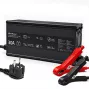 Qoltec LiFePO4 Batterieladegerät 12V 30A mit LED-Anzeigen und intelligentem 3-Stufen-Ladeverfahren
