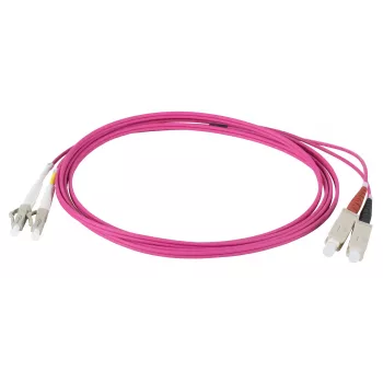 EFB Elektronik IPL-DR-LCUSCU-4-0750 Glasfaser-Patchkabel, 7,5 m, OM4, LC auf SC, Duplex, LSZH