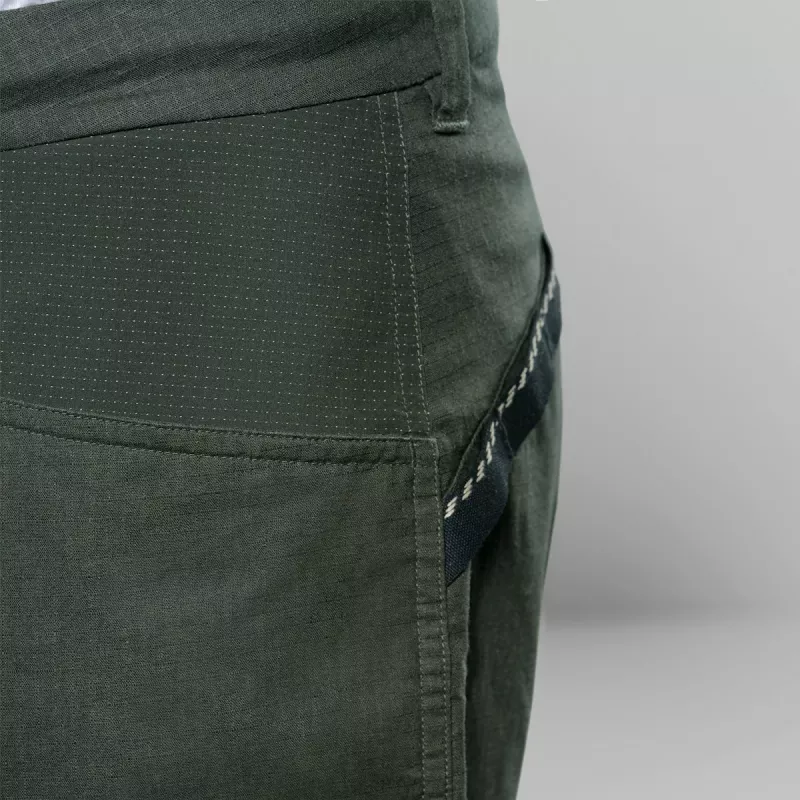 Salewa Agner Hemp Ripstop Shorts - Dark Olive - Größe XL