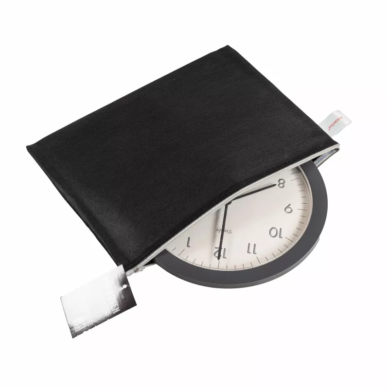 FolderSys A4 Zipper Bag Black Opaque Non-Woven PP 270 x 350 mm