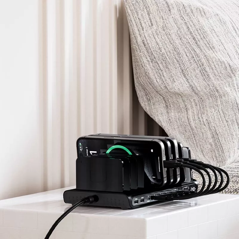 UNITEK 10-Port USB-C & USB-A 240W Charging Station