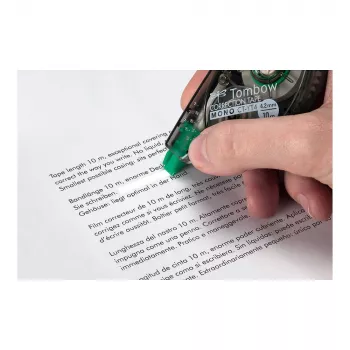 Tombow Korrekturroller 10 m x 4,2 mm Weißes Band Transparentes blaues Gehäuse