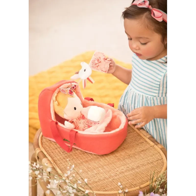 Lilliputiens Lena Baby Doll Set mit Tragekorb, Schnuffeltuch und Milchflasche