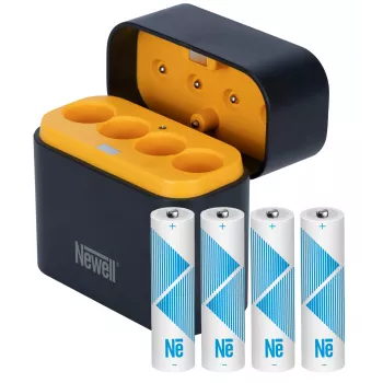 Newell 4-Kanal Li-Ion Akku-Ladegerät + 4 AA 2200 mAh Li-Ion Akkus
