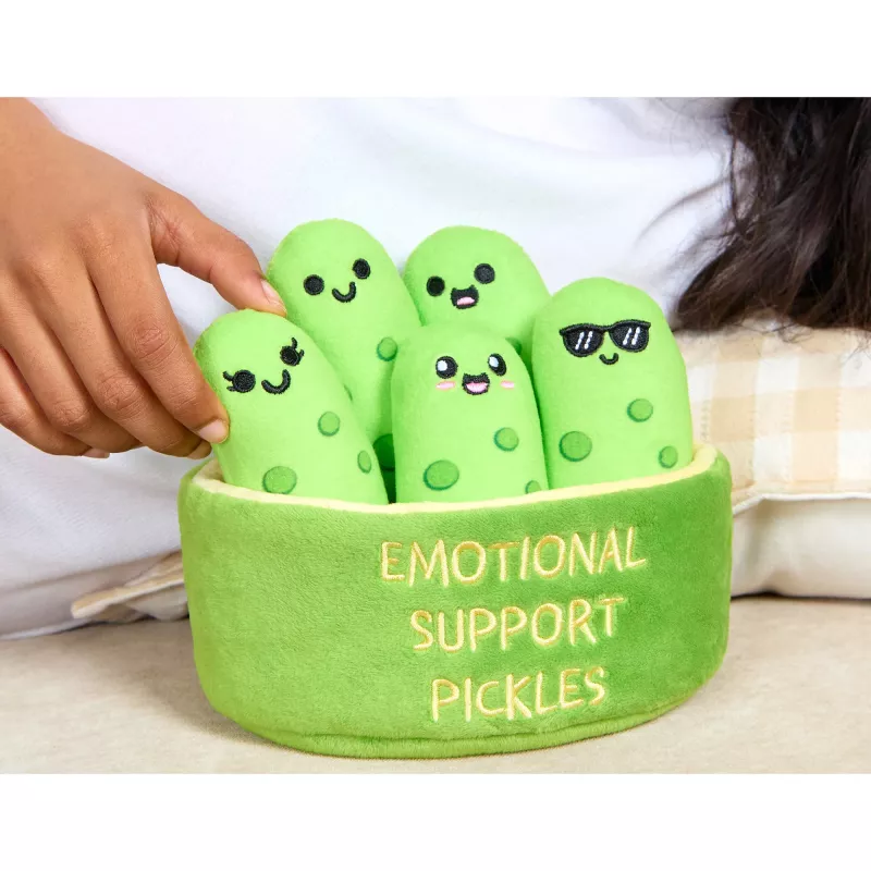 Just Play Emotional Support Pickles Plüschtier