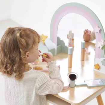Janod Little Miss Unicorn Pretend Play Beauty Set mit 10 Accessoires 3+