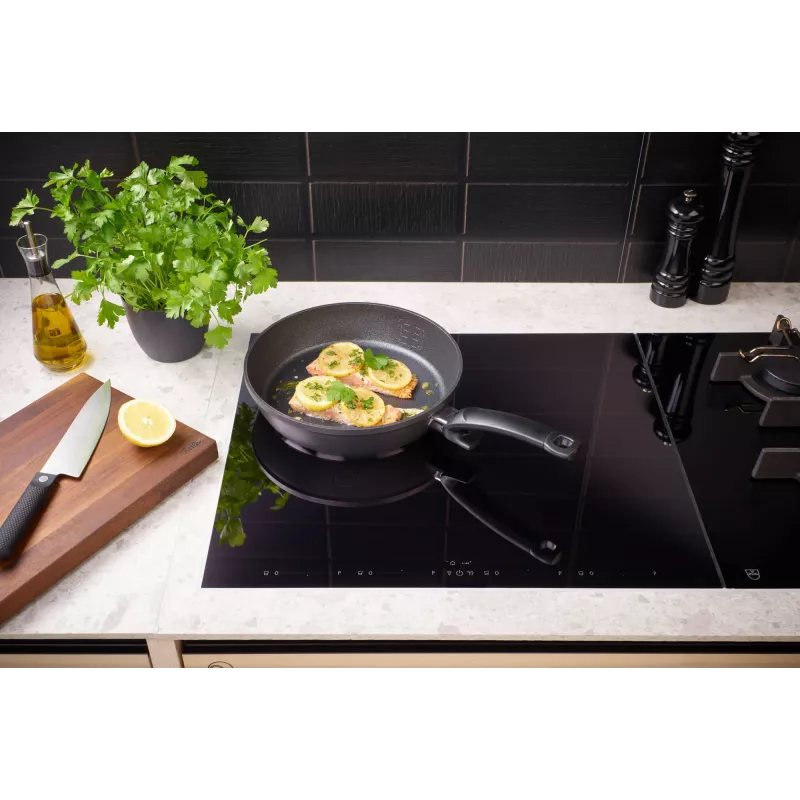 Fissler Adamant Comfort Bratpfannen-Set 28 cm + 24 cm, antihaftbeschichtet, induktionsgeeignet, 2-teilig