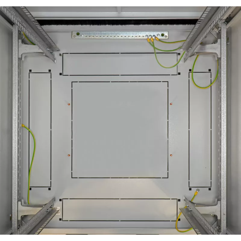 EFB Elektronik PRO Netzwerkschrank - Lichtgrau RAL 7035 - 33HE - 19 Zoll