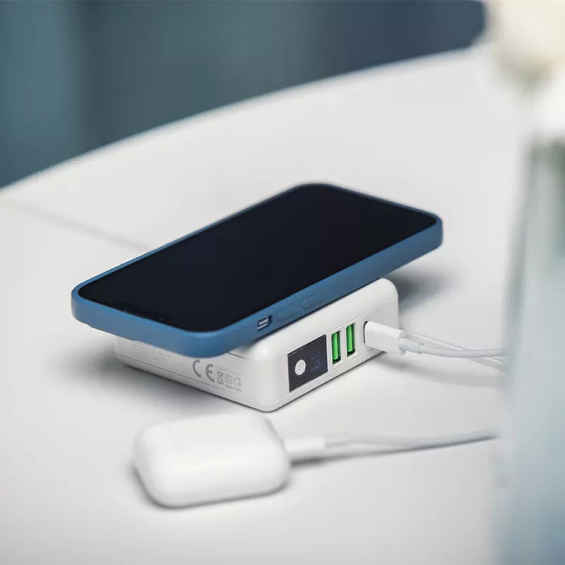 FORCELL F-ENERGY 4-in-1 15 W kabelloses Ladegerät mit USB/USB-C-Anschlüssen und 8000-mAh-Powerbank