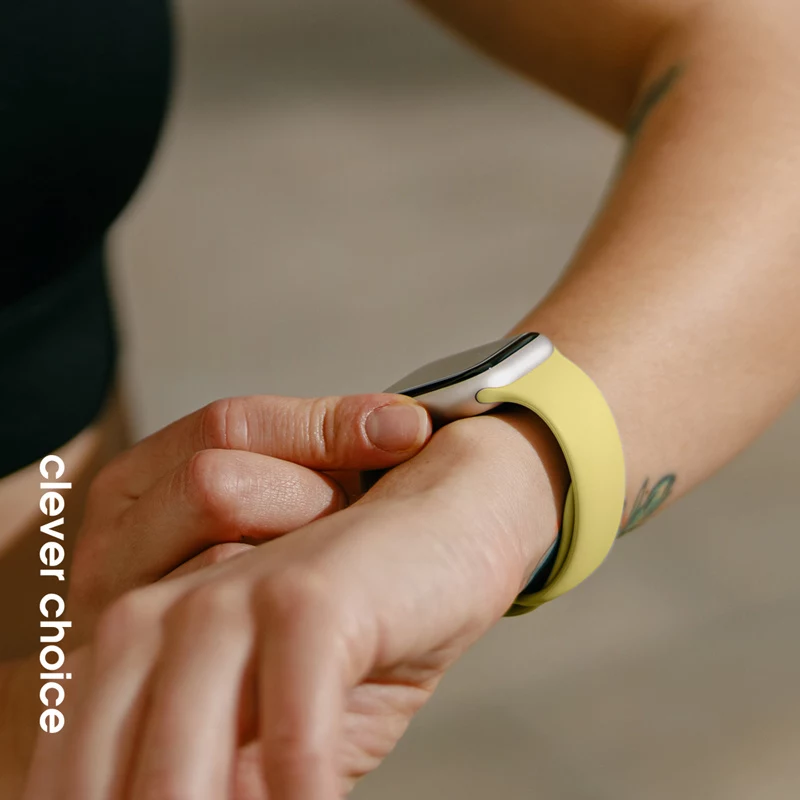 Crong Liquid - Armband für Apple Watch 38/40/41/42mm (Strohgelb)