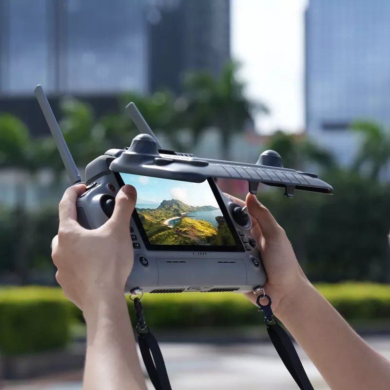 SUNNYLIFE Sonnenblende + Silikonhülle für DJI RC Plus 2 Fernbedienung YK05-D