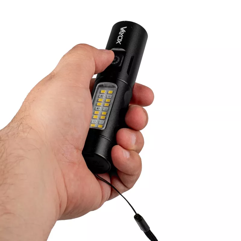 Vayox VA0184 wiederaufladbare Taschenlampe, 250 lm, 5 W LED + SMD
