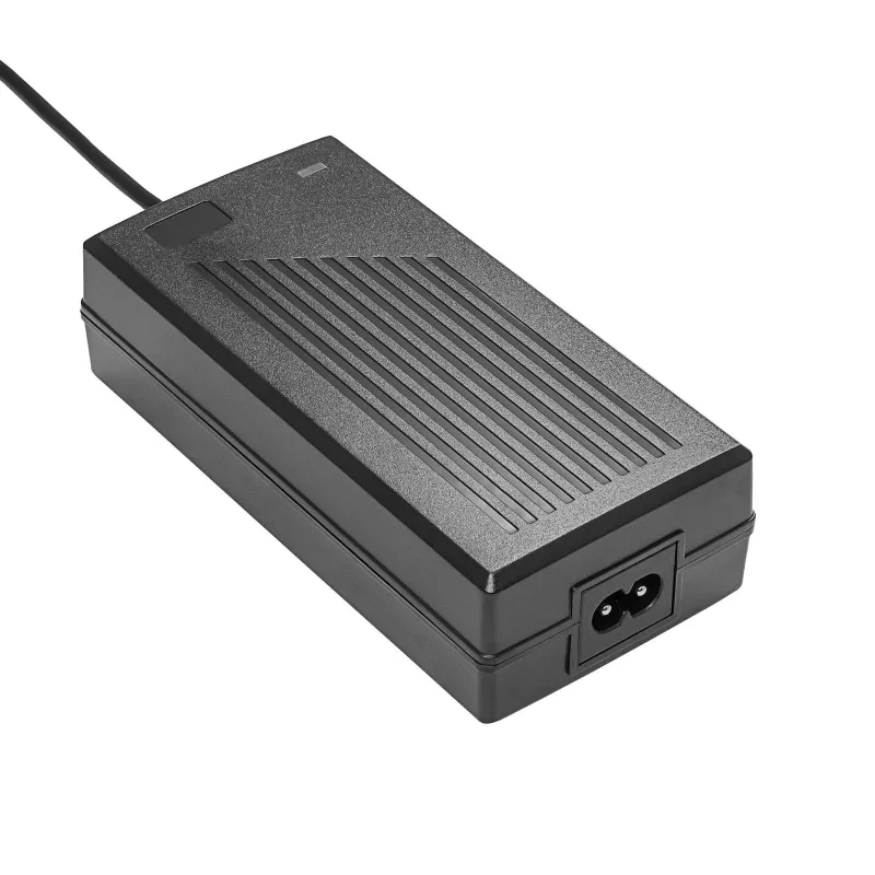 Akyga AK-EV-14 Ladegerät für 24-V-(7S)-Li-Ion-Akkus (E-Bike / Scooter), 29,4 V / 2 A, 60 W, 5,5 x 2,5 mm