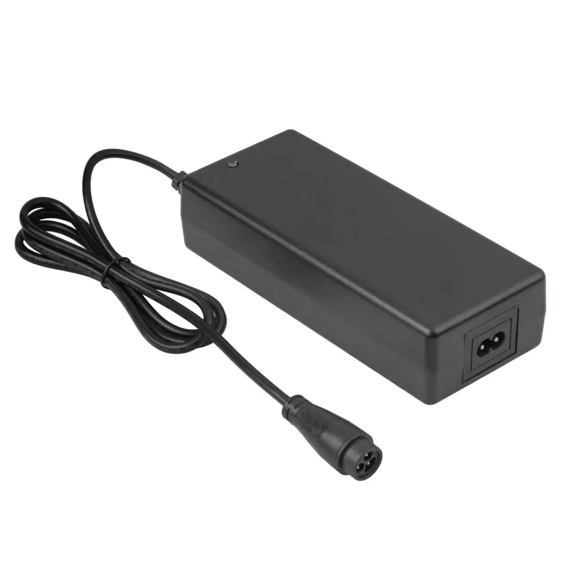 Akyga AK-EV-21 E-Scooter-Ladegerät für 60-V-Li-Ion-Akkus (16S), 67,2 V, 1,75 A, 118 W, LP16-Stecker, 1,2 m