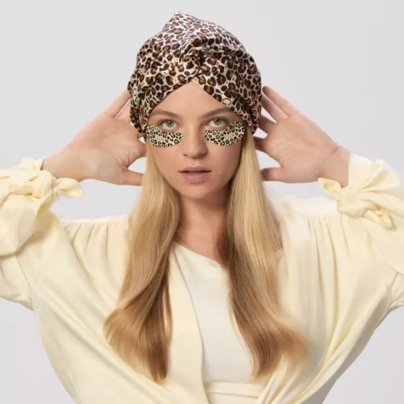 GLOV The Lazy Luxe Duo Wiederverwendbare Silikon-Augenpads und Satin-Schlafhaube Set
