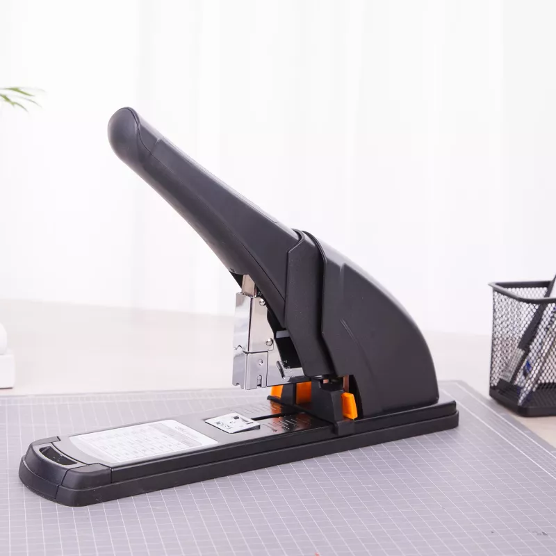Deli Heavy Duty Hefter Schwarz - Bürobedarf