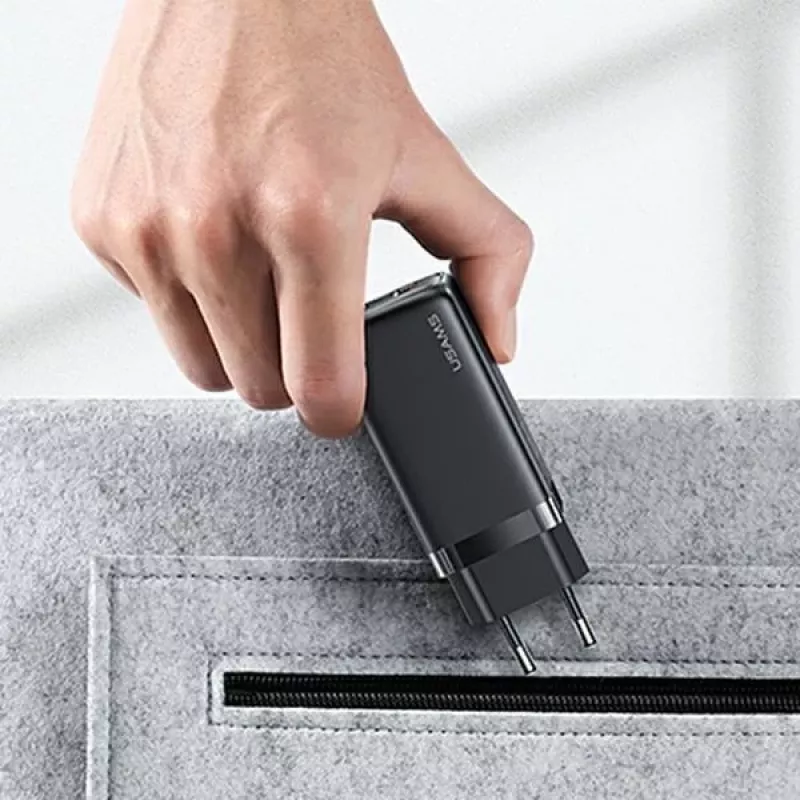 USAMS T47 65W PD Fast Charging Super Si Wall Charger mit 1x USB-C und 1x USB-A, Weiß (CC153TC02)