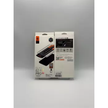 Spigen Glas.tR EZ Fit Pro AC Privacy Screen Protector für iPhone 16 Pro Max / 17 Pro Max