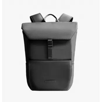 UNIQ Arden RPET 24L Rucksack Schwarz