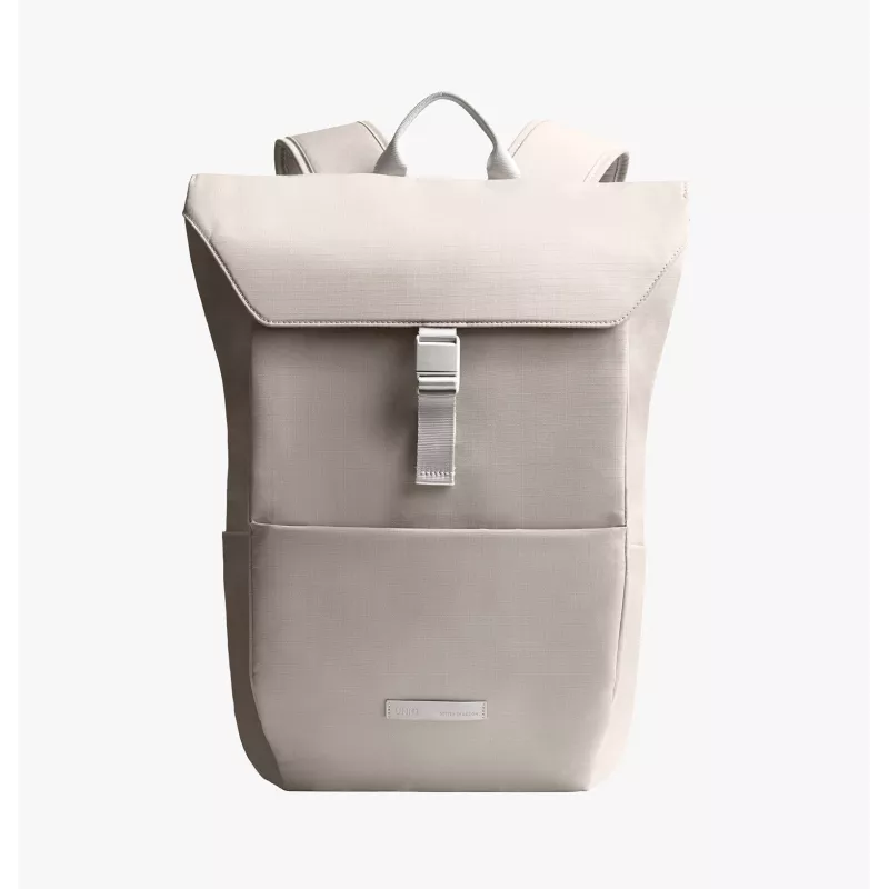 UNIQ Arden RPET 24L Rucksack Schwarz