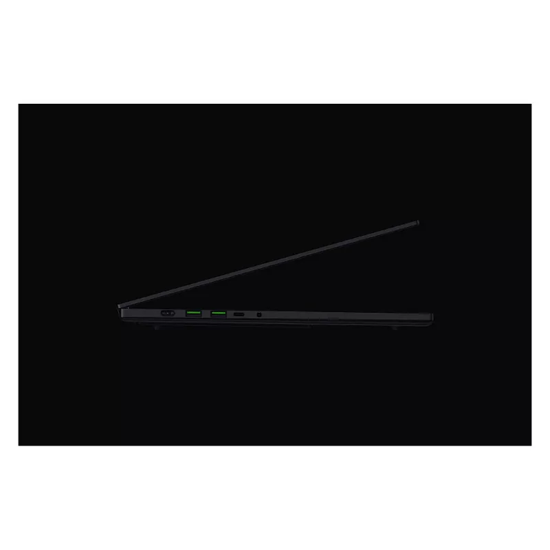 Razer Blade 16 - 16 Zoll QHD+ 240Hz OLED-Display, Intel Core Ultra 9 386H, 64GB RAM, 2TB SSD, NVIDIA GeForce RTX 5090, Windows 11